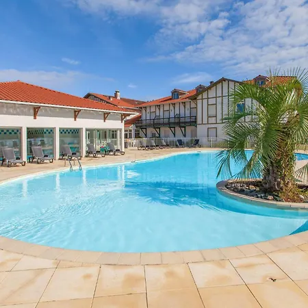 Amazing In With Swimming Pool Apartment *